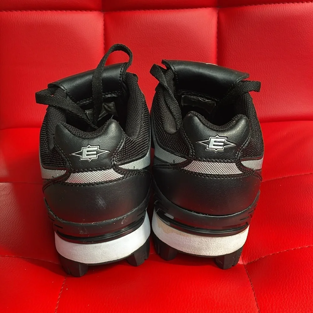 🔥⚽️🥅 cleats- size : 9 - Picture 4 of 7